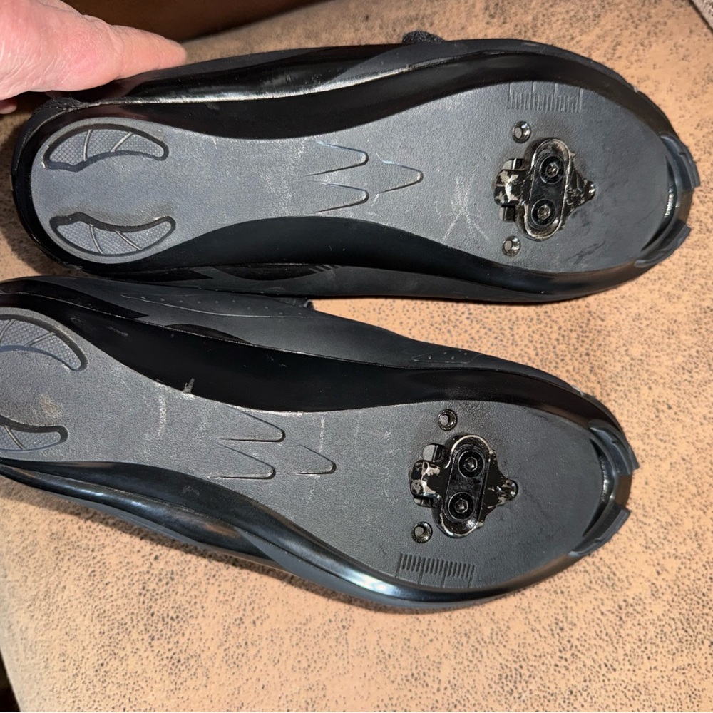 Tommaso Women's Black and Pink Athletic Shoes - Picture 6 of 6